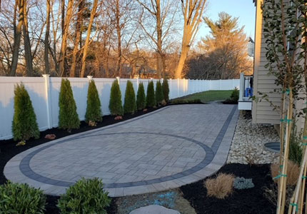PAVERS/HARDSCAPING